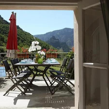 فندق مبيت وإفطار Les Falaises 4*