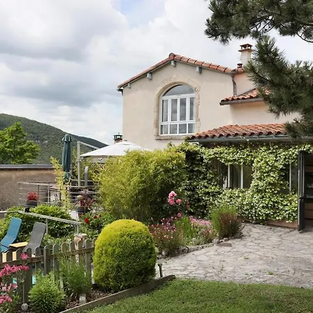 Les Falaises 4* Mostuéjouls